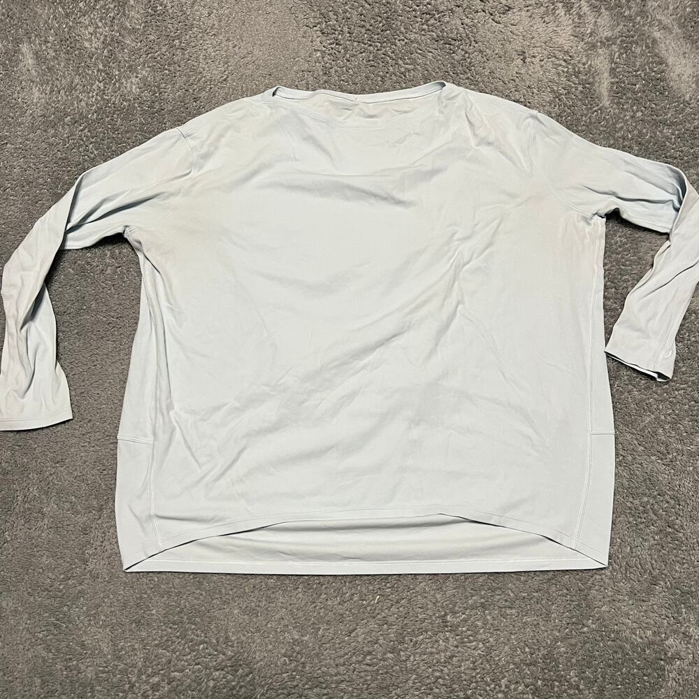 Lululemon Shirt Womens Medium ? Long Sleeve High Low Lightweight Relaxed Blue